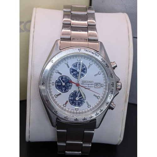 66 - A boxed gents Seiko Sportura quartz stainless steel wristwatch
Location:LAB