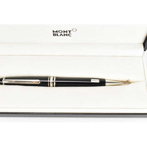 230 - A boxed Montblanc Meisterstück classique mechanical pencil 0.7mm, in original box with service guide... 