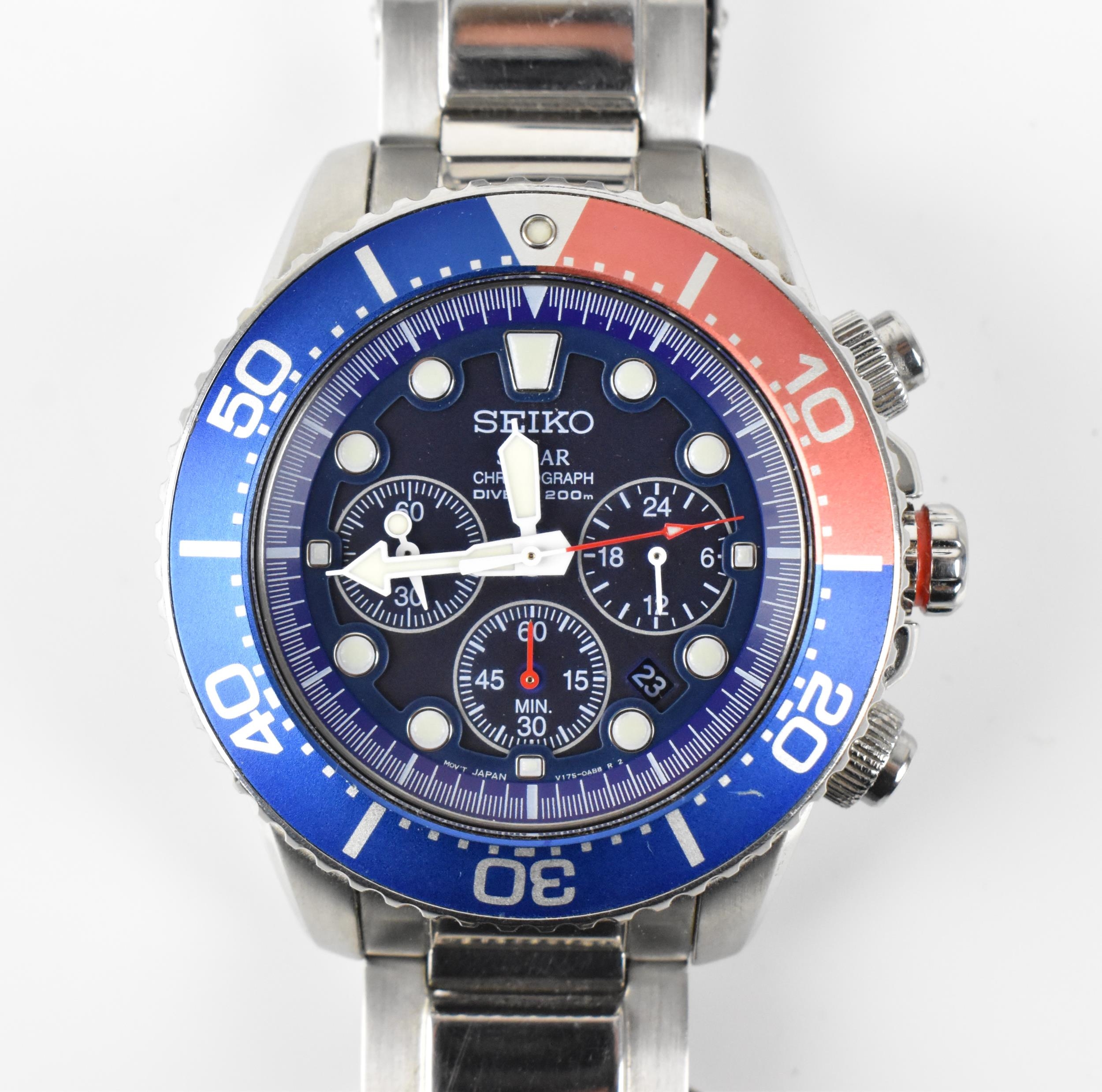 A Seiko Solar chronograph gents stainless steel Air Diver s 200m wristwatch circa 2016 serial nu