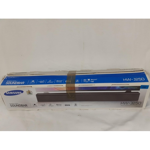 134 - A Samsung HW-J250 soundbar in original box
Location: 1:5