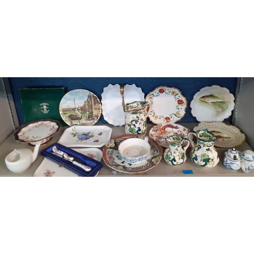 204 - A quantity of Denby pottery 'Lorraine' and 'Windflower' dinner ware and other pottery items, togethe... 