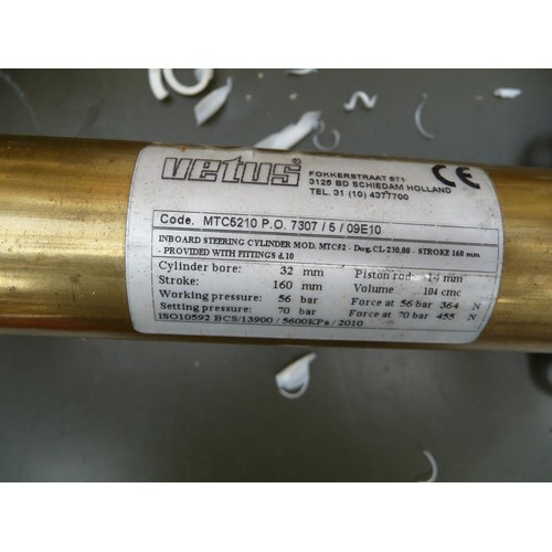 468 - Marine boat and yacht accessories includes: Vetus hydraulic steering cylinder MTC52-JMP seawater str... 