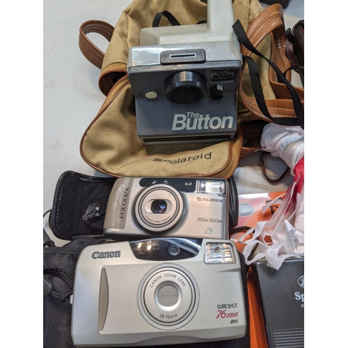 185 - Mixed photographic equipment to include Samsung Digital cam 34 x optical 200m, Bell and Howell 1239 ... 