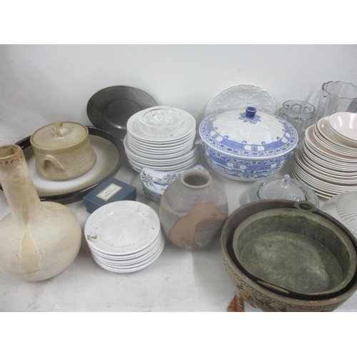 33 - A mixed lot to include Christian Dior dishes, studio pottery vase, boxed Royal Worcester and other i... 