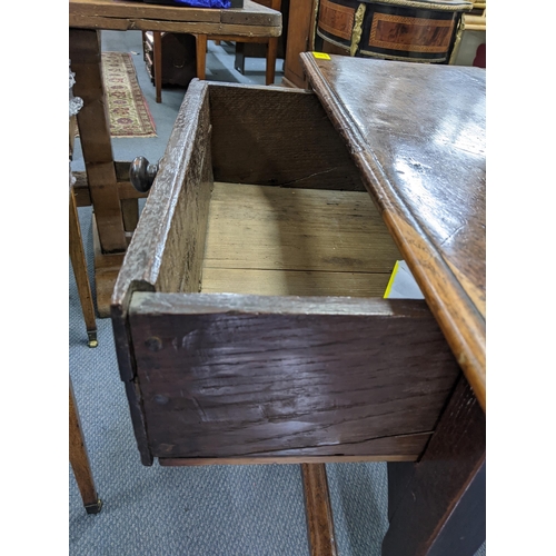 8 - A late 17th/early 18th century oak side table with single inset drawer and on turned legs 72cm h x71... 