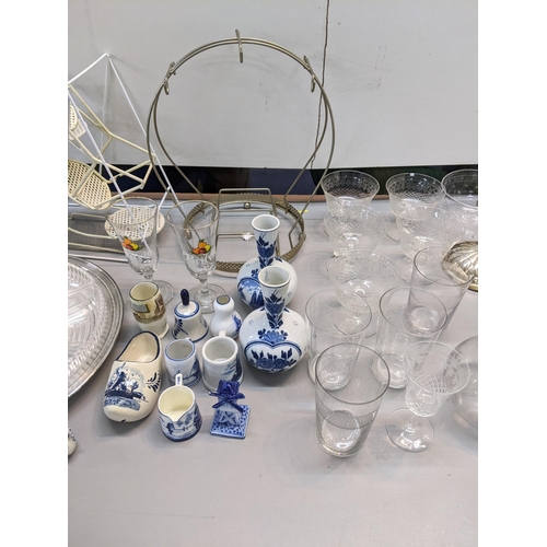 82 - A mixed lot to include Delft, glassware, binoculars, kitchenware and other items
Location: LWF