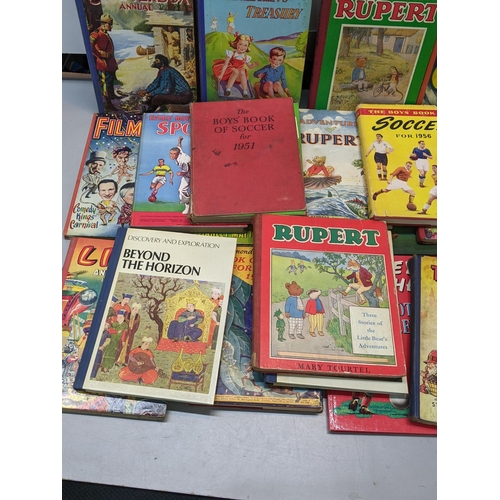 86 - A quantity of children's annuals to include Rupert annual, Toby Twirl, The Boys Book of Soccer for 1... 