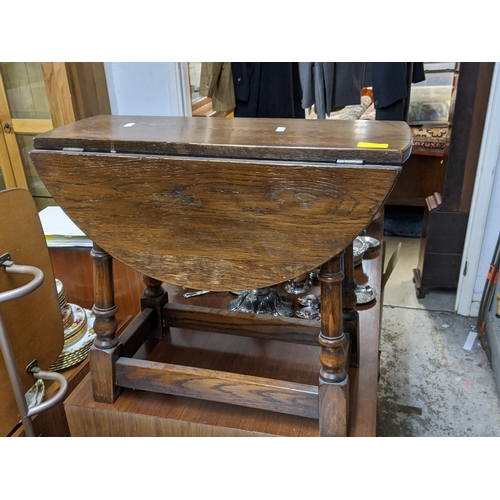 353 - Three late Victorian mahogany side chairs, pierced central splat, inlaid decoration, upholstered sea... 