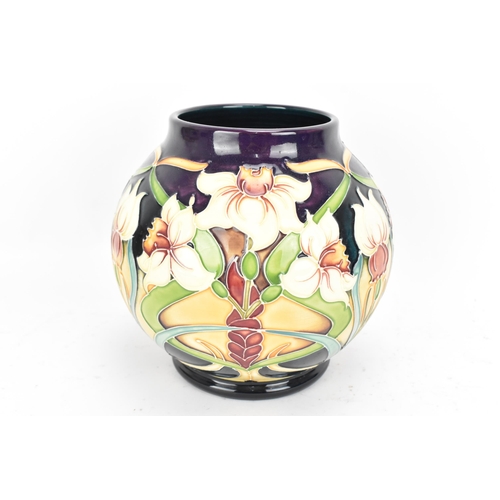 492 - A Moorcroft pottery 'Royal Gold' vase designed by Rachel Bishop, 2005, limited edition 81/100, of gl... 