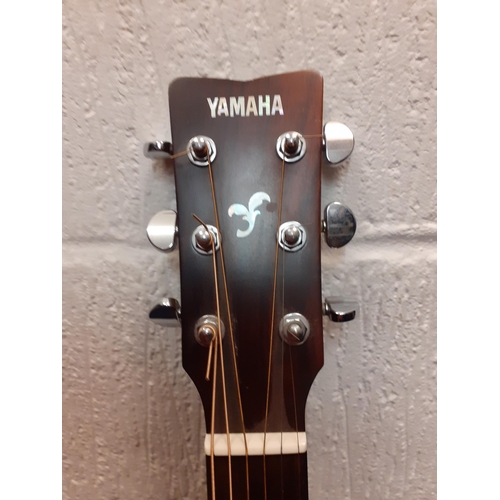 206 - A Yamaha FG 700MS, 6 string acoustic guitar in fitted case, 104cm long x 41cm at widest point.
Condi... 