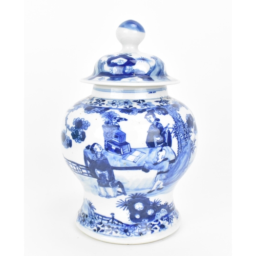 75 - A Chinese blue and white porcelain lidded minyao vase, 18th century, Kangxi period (1662-1722), of b... 