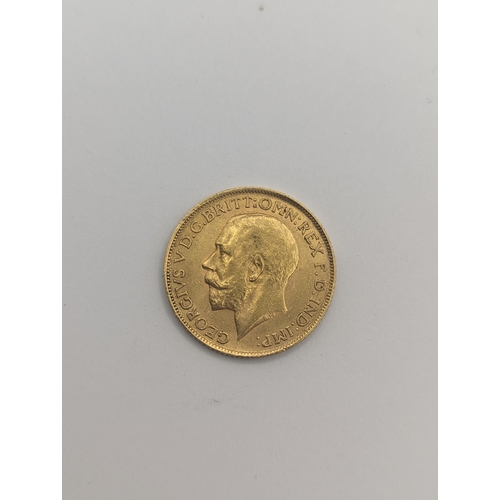 31 - United Kingdom -George V (1910 -1936) Full Sovereign, dated 1913, London Mint
Location: CAB4