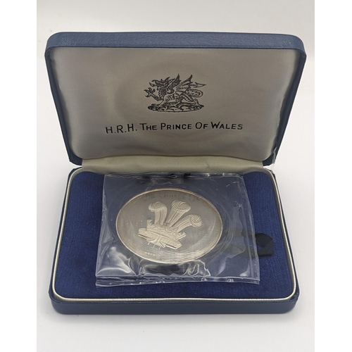 38 - Royal Mint 1969 Prince of Wales Investiture Silver Medal, 110g in presentation box
Location: CAB1