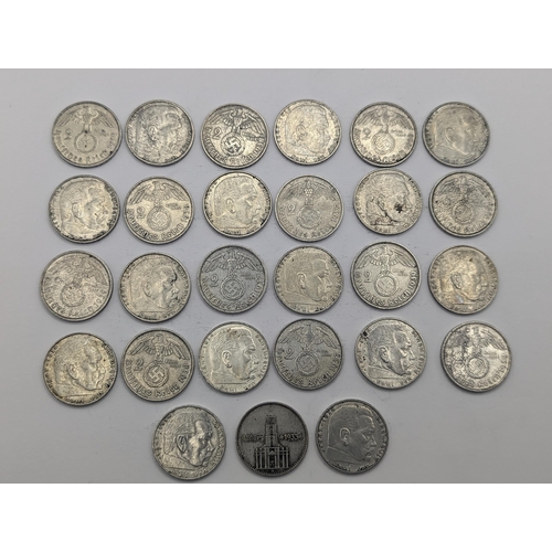 62 - Germany (1933 -1945) a group of 26, 2 Reichsmark 1935, silver circulation coins depicting Paul Van H... 