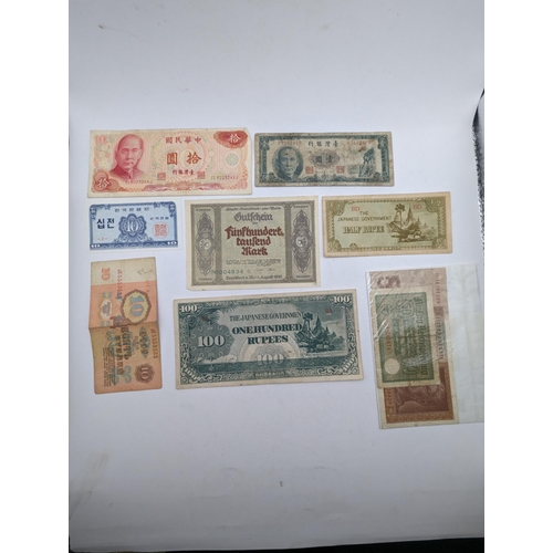 98 - World Banknotes - A collection of 20th century banknotes to include 1930 Japan Ten/10 Yen, WWI era, ... 