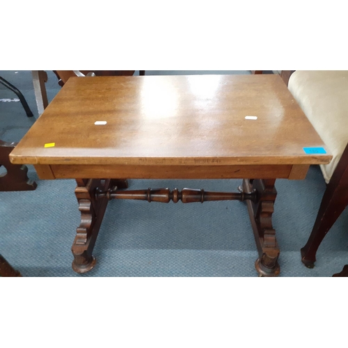 402 - A 20th century low oak occasional table, 44cm h x 61cm w x 41cm d
Location: R1M