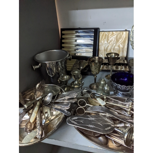 398 - Mixed lot of silver plate to include cutlery, mugs, cased cutlery and other items
Location: G