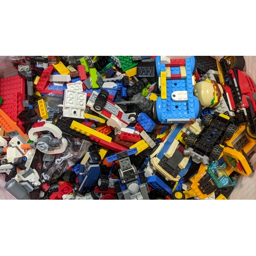 35 - A large collection of mixed loose Lego, Location: A2B