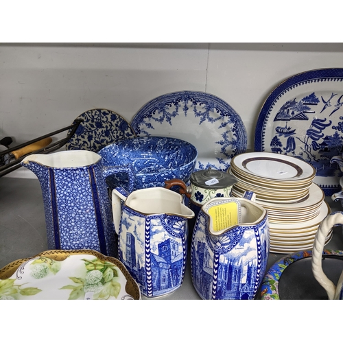 67 - A selection of Victorian and later ceramics to include a set of five Rosenthal plates, various blue ... 