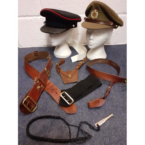 518 - Royal Engineers military uniform accessories to include a shagreen handled sword, cloth badges, belt... 