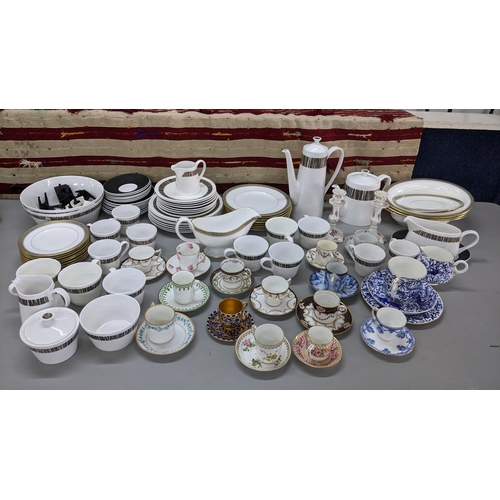 181 - A mixed lot of china to include Royal Crown Derby cups and saucers, Royal Worcester, Meissen, Tuscan... 