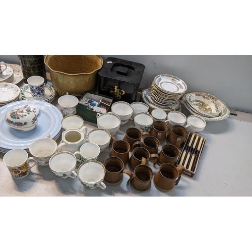 22 - Ceramic and pottery tableware to include a coffee set, tea set and other items
Location: 10.3