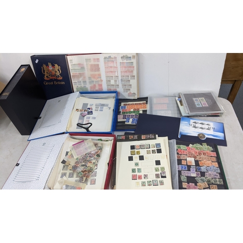 316 - Mixed stamps to include a penny black anniversary book and mixed British stamps, loose and in albums... 