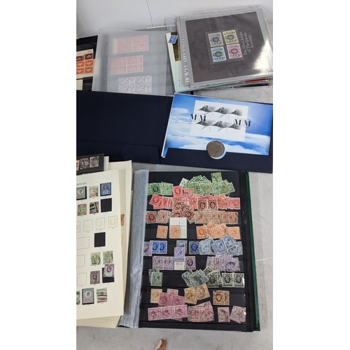 316 - Mixed stamps to include a penny black anniversary book and mixed British stamps, loose and in albums... 