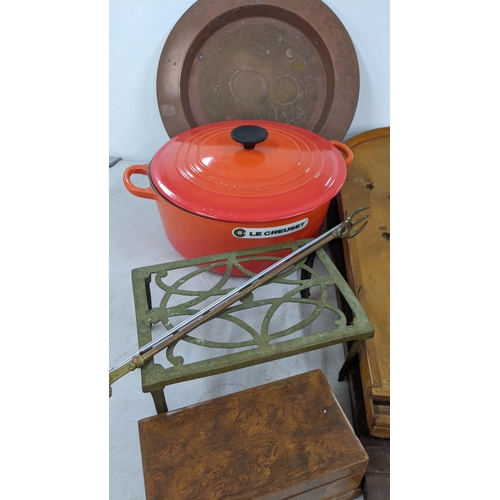 96 - A mixed lot to include Le Creuset cooking pot, a vintage bagatelle board and balls, carpet bowls and... 