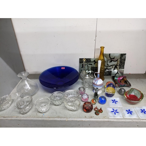 237 - A mixed lot of Art and table glass to include a Caithness 'Wedding Bells' paperweight, jelly moulds ... 