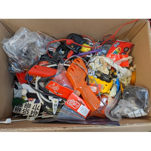 362 - Scalextric and related parts, and accessories, no cars
Location: G