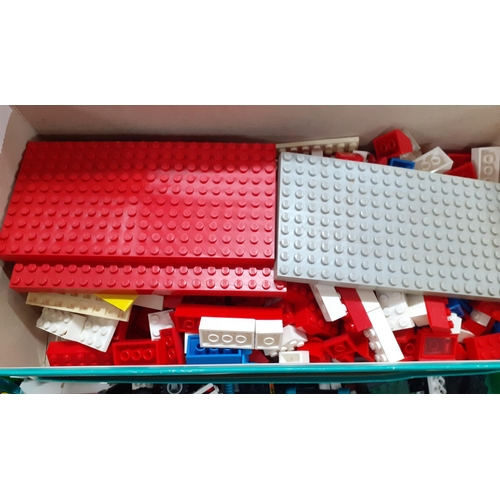 382 - A large quantity of Lego System sets and a small box of 1960's bricks
Location: STAIRS