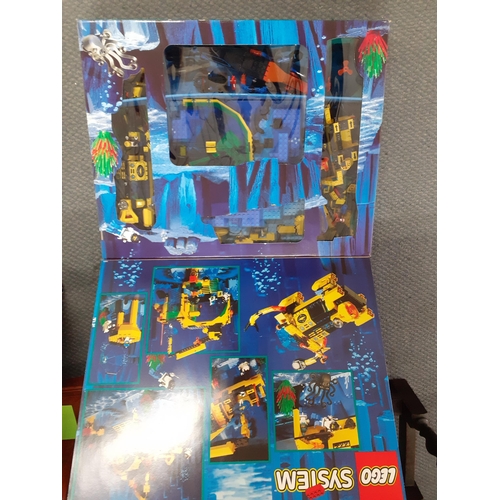 385 - A boxed Lego System 6195 Aquanauts set (we cannot guarantee all the bricks are present)
Location: RA... 