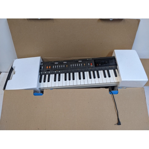 483 - A Casiotone MT-800 keyboard
Location: G