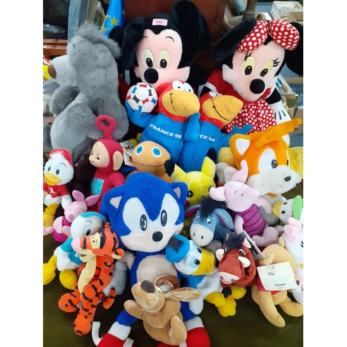 510 - A quantity of soft toys to include Disney characters, Olympic France 98, Teletubbies and Sega
Locati... 