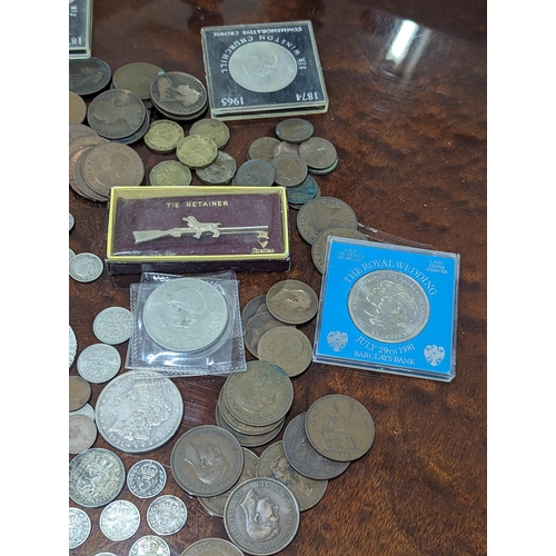 540 - A mixed collection of coins and banknotes to include 1921 'Morgan Dollar', Maria Theresa Thaler, Vic... 