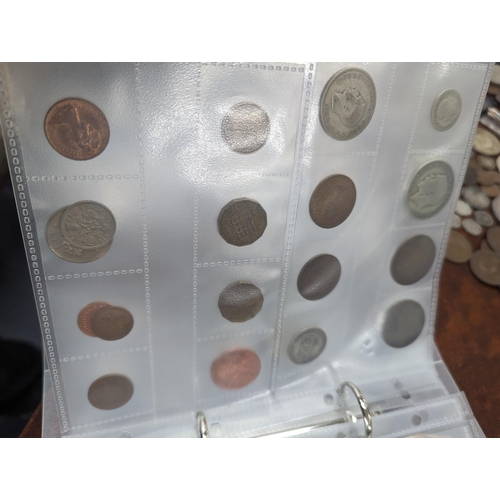 540 - A mixed collection of coins and banknotes to include 1921 'Morgan Dollar', Maria Theresa Thaler, Vic... 