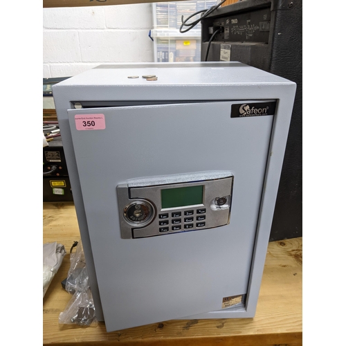 350 - A Safeon metal home safe with keys Location:G