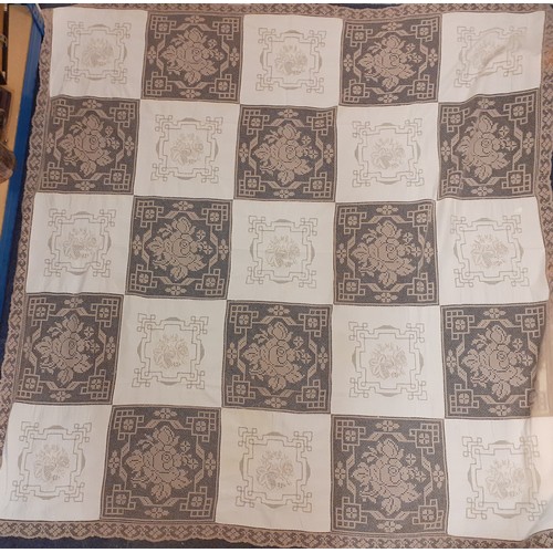 120 - A quantity of vintage table linen to include a Madeira beige and ecru cutwork tablecloth 46