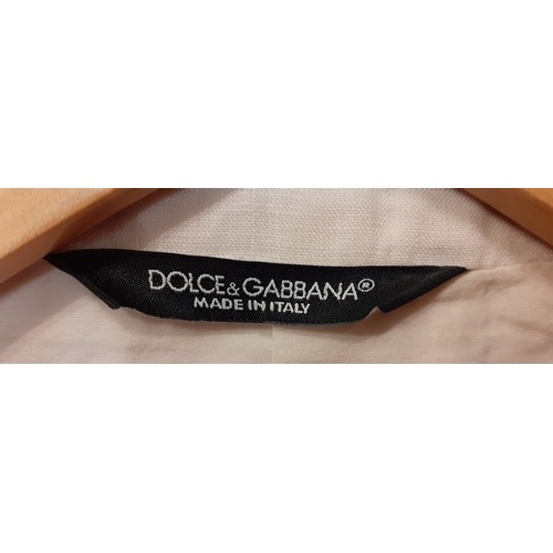 97 - Dolce & Gabanna- A gents Summer white, lightweight linen jacket, 40