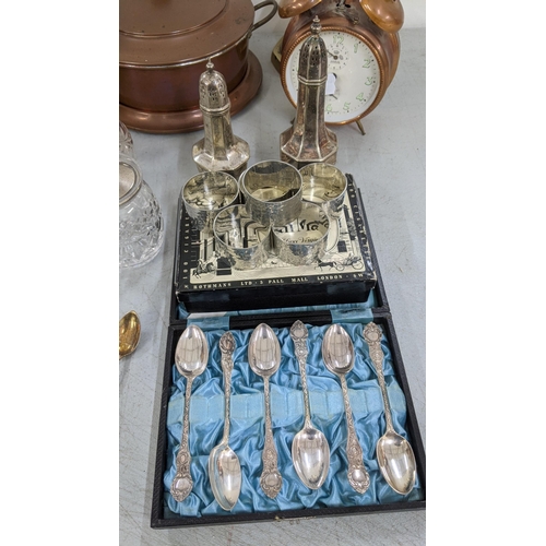 210 - Mixed silver and silver plate to include an early 20th century silver topped and cut glass dressing ... 