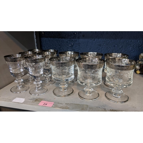 24 - A set of Murano Medici etched glasses
Location:9.4