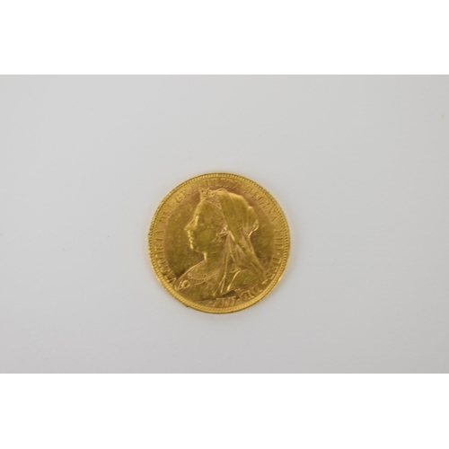 3 - United Kingdom - Victoria (1837-1901) Sovereign dated 1900, London Mint