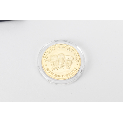 65 - 1995 VE Day 50th anniversary 14 carat Gold Commemorative coin issued by Turks and Caicos Island, Hou... 