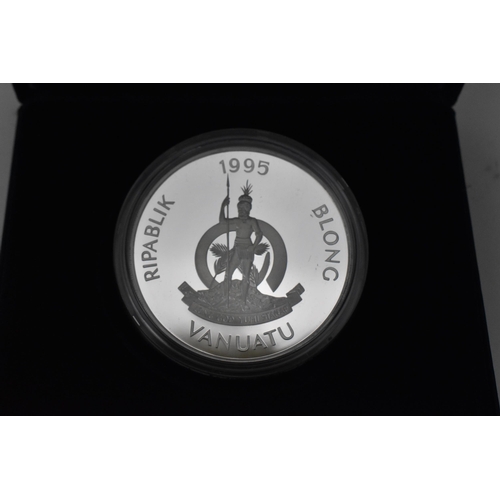 68 - 1995 Vanuatu Queen Elizabeth the Queen Mother 'Lady of the Century' Silver proof 100 Vatu, housed in... 