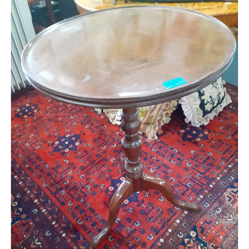 471 - An early 20th century circular wine table on tripod base, together with a Victorian balloon back din... 