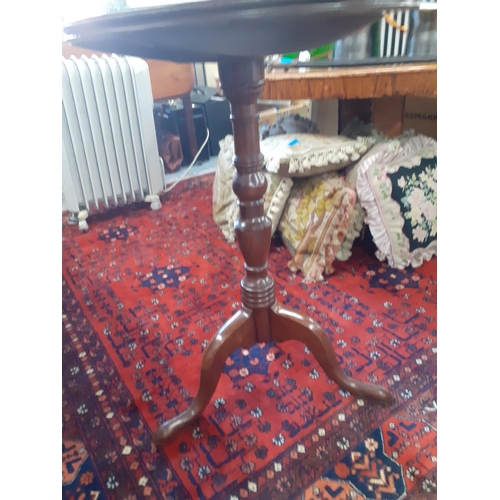 471 - An early 20th century circular wine table on tripod base, together with a Victorian balloon back din... 