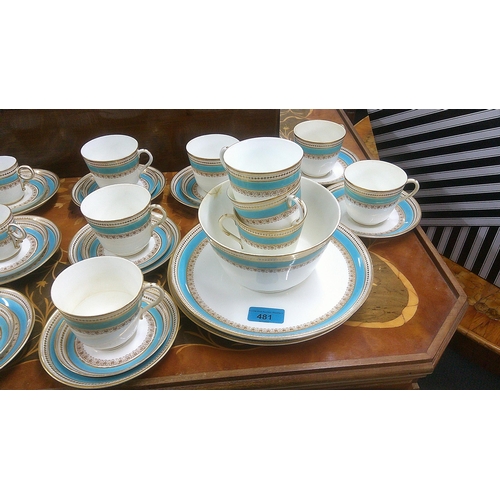 481 - An early 20th century Royal Worcester part coffee set, including a bowl and two dinner plates A/F
Lo... 