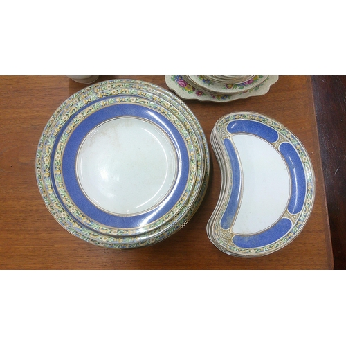 482 - Mixed china to include Bristol china - Made for Heals, Royal Standard part service 'Brussels Lace' a... 