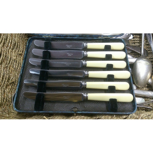 485 - Assorted silver plate to include a silver plate tray and a cased set of knives
Location:RAF